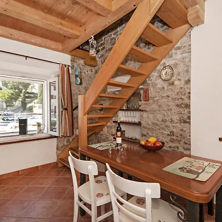 Сasa de vacaciones Seaside House Maslinica, Solta - 13965 Grohote